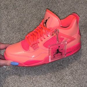 Women’s Air Jordan 4 Retro